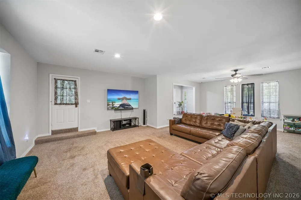 5200 S Robert Girten Road Chelsea, OK 74016
