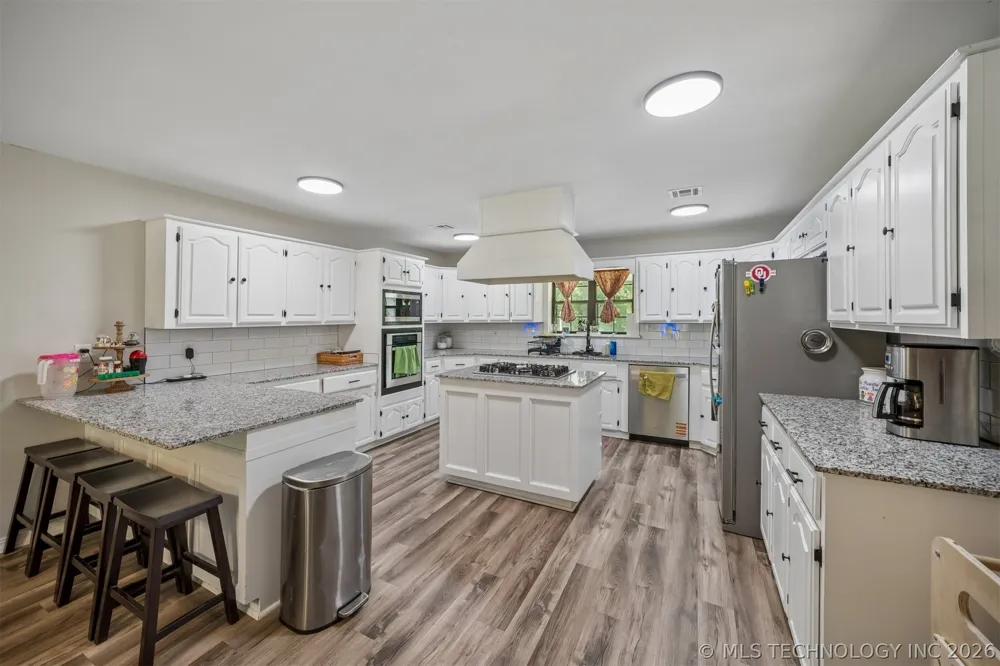 5200 S Robert Girten Road Chelsea, OK 74016