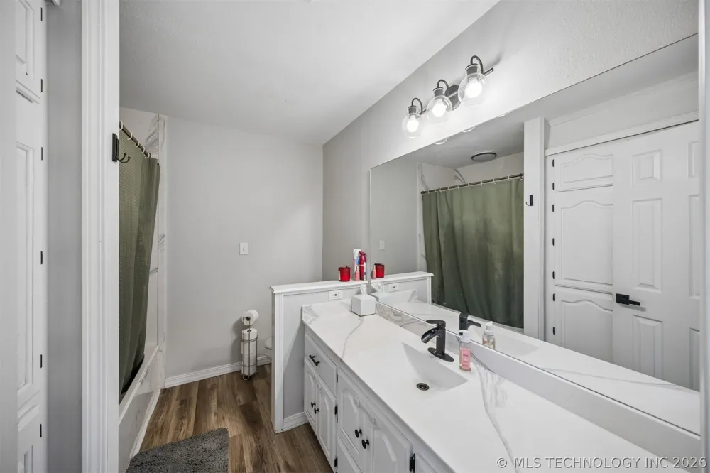 5200 S Robert Girten Road Chelsea, OK 74016