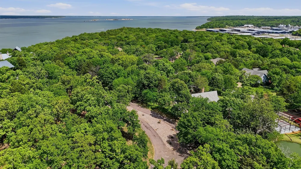 Oak Hills Drive Pottsboro, TX 75076