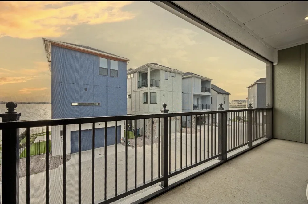 802 Resort Drive Rowlett, TX 75088