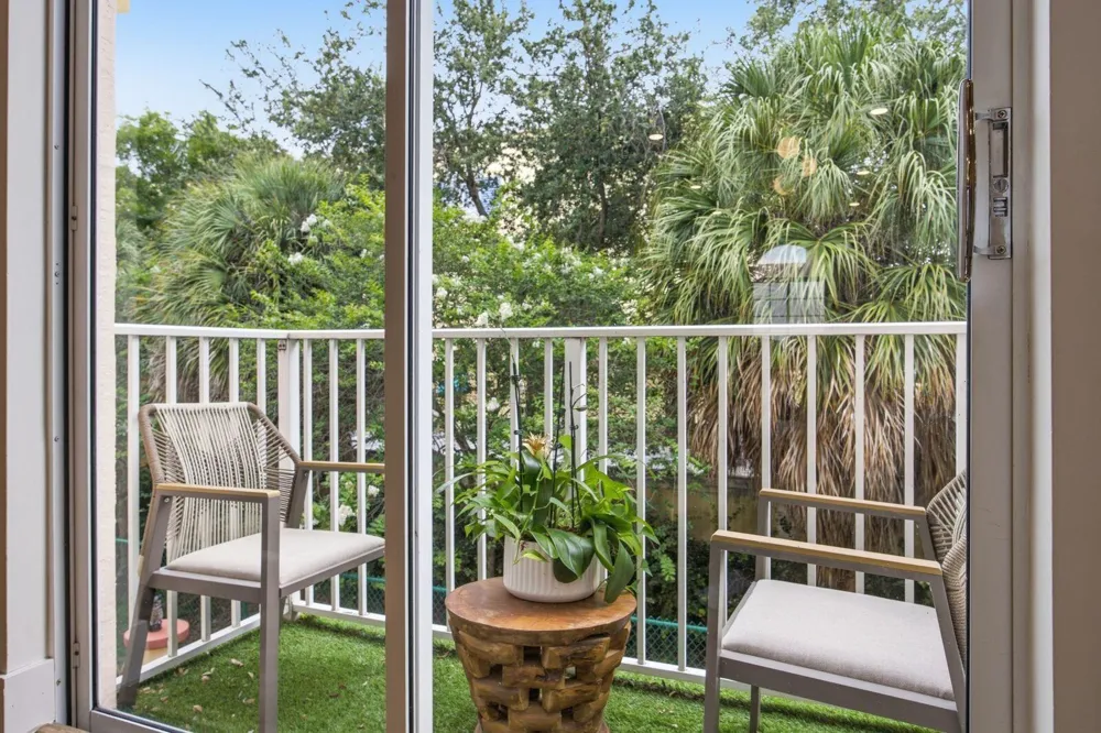 2465 NE 14TH ST Causeway Pompano Beach, FL 33062