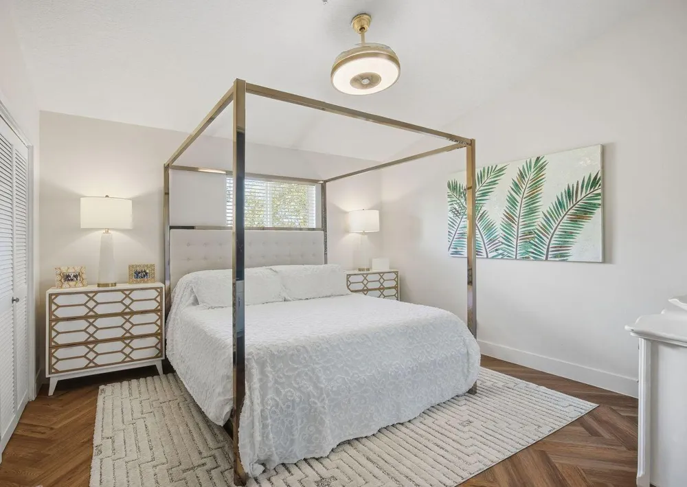 2465 NE 14TH ST Causeway Pompano Beach, FL 33062