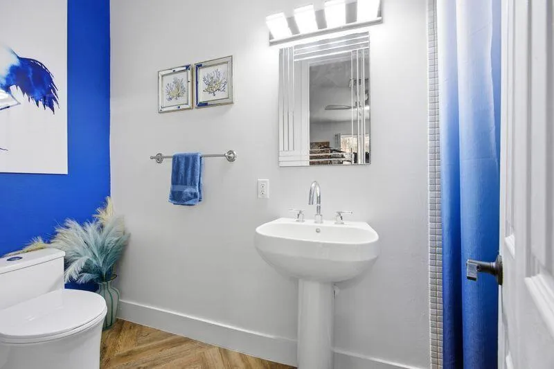 2465 NE 14TH ST Causeway Pompano Beach, FL 33062