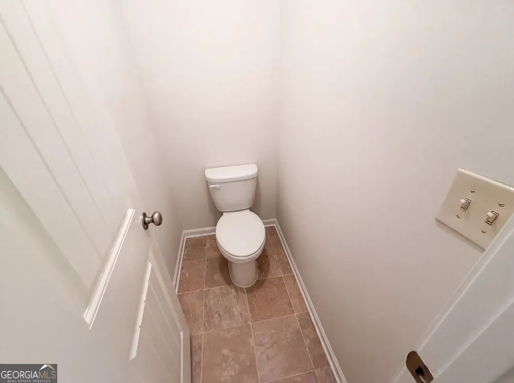 821 Walnut Woods DR Braselton, GA 30517