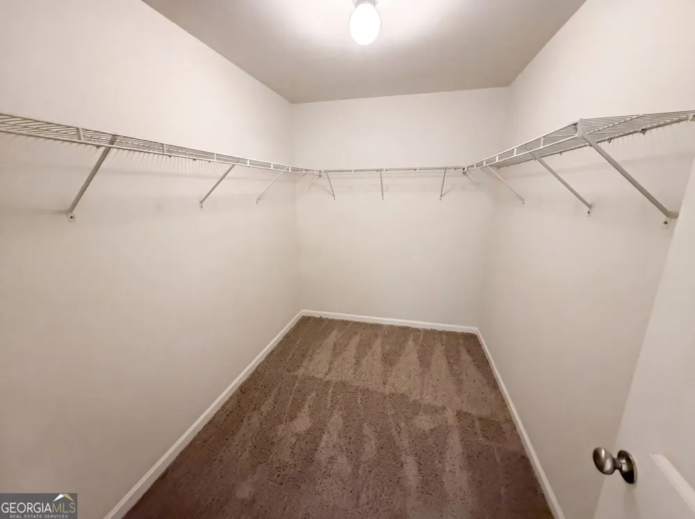 821 Walnut Woods DR Braselton, GA 30517
