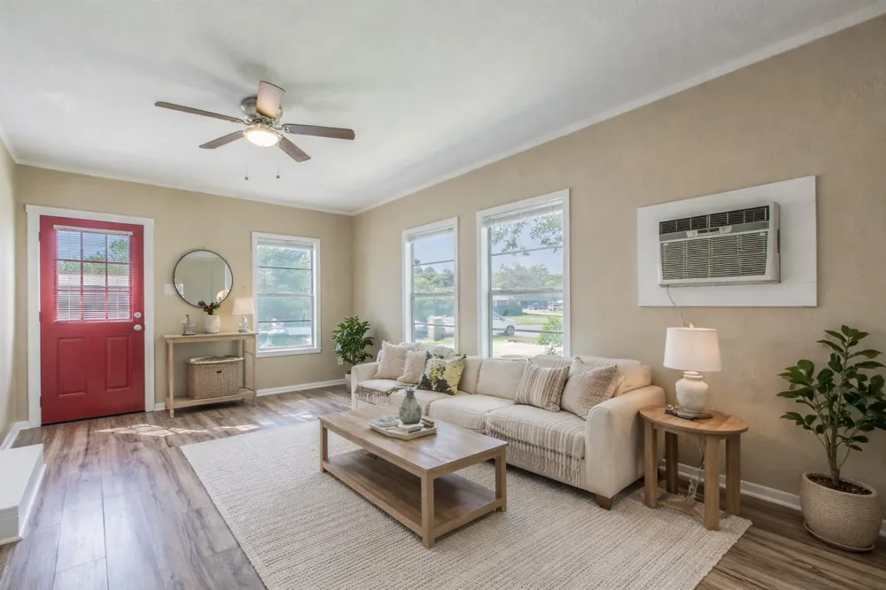 207 Avenue U Clifton, TX 76634