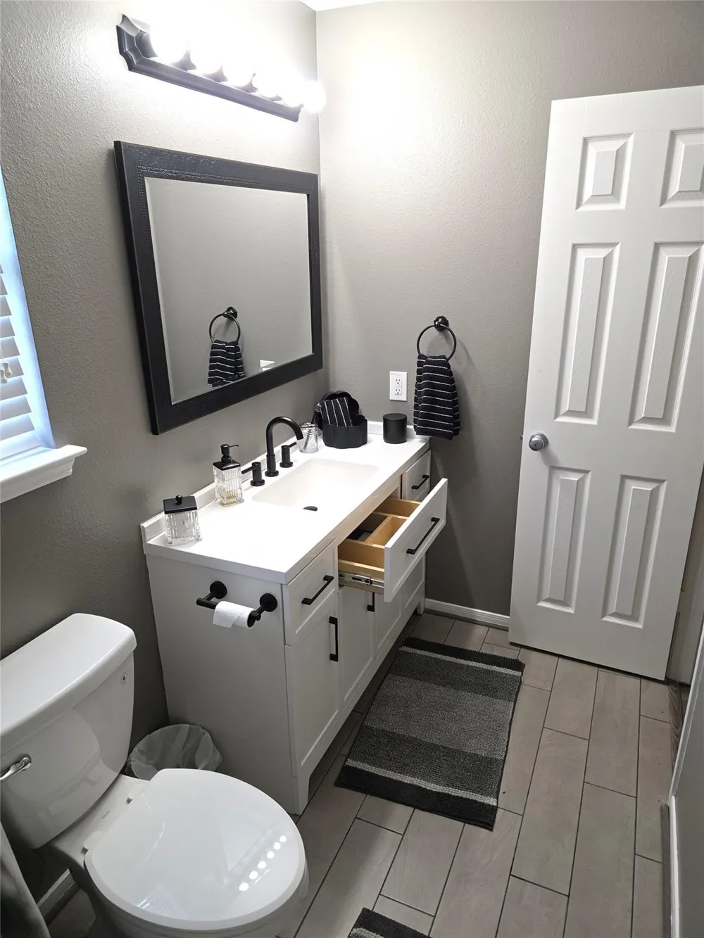 2301 Zavalla Drive Deer Park, TX 77536