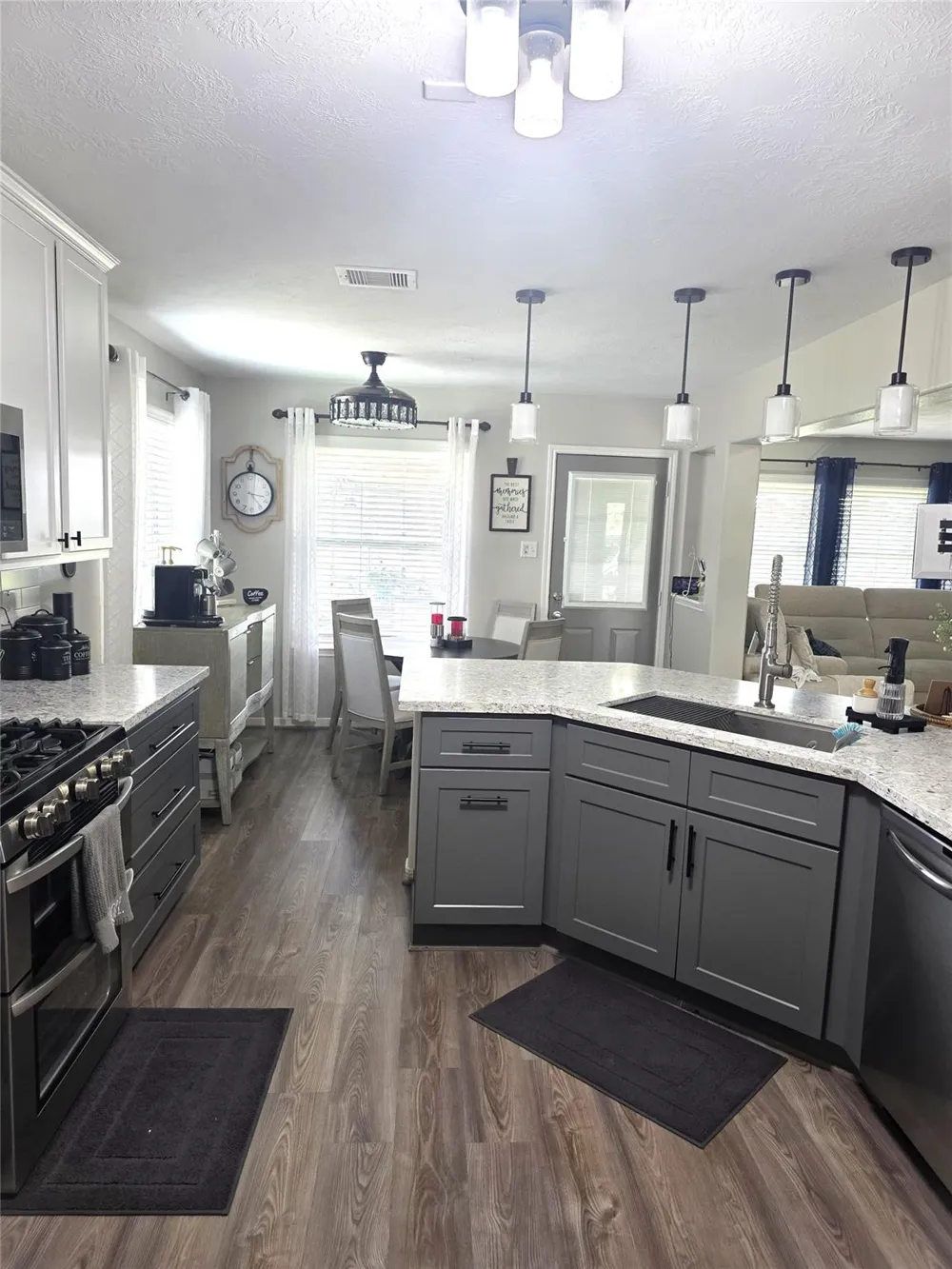 2301 Zavalla Drive Deer Park, TX 77536