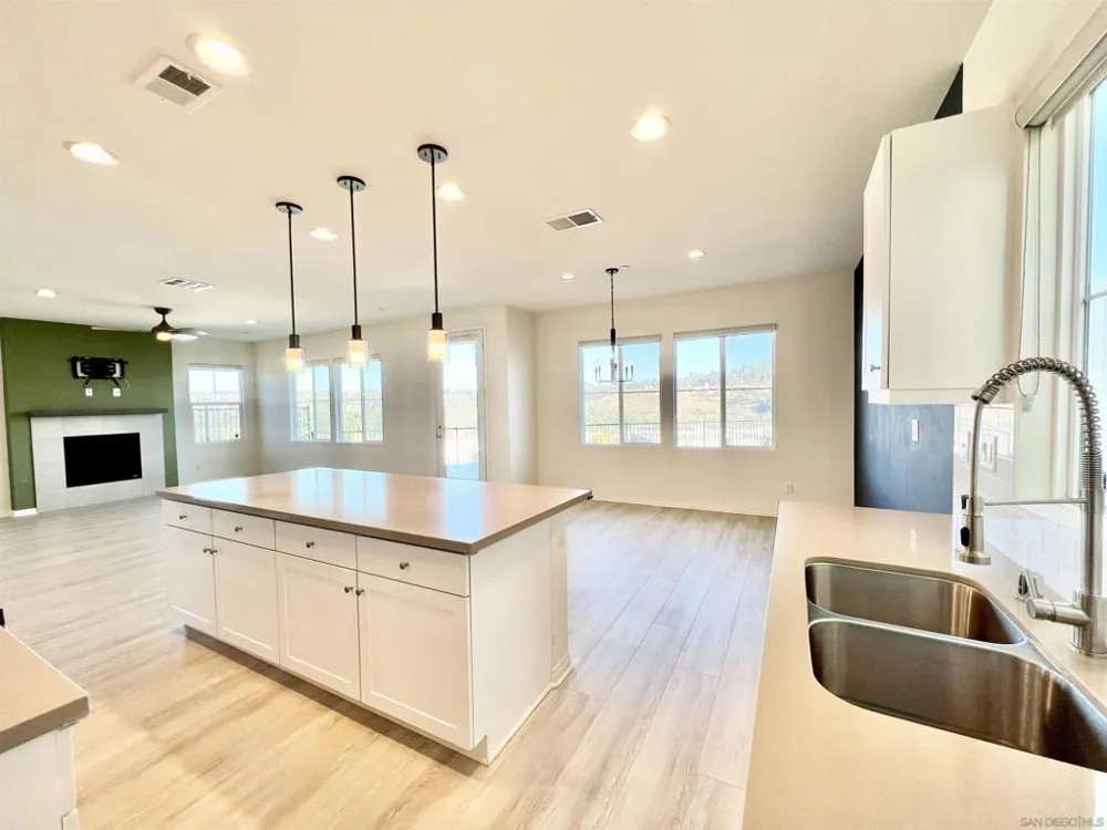 7260 Wembley San Diego, CA 92120