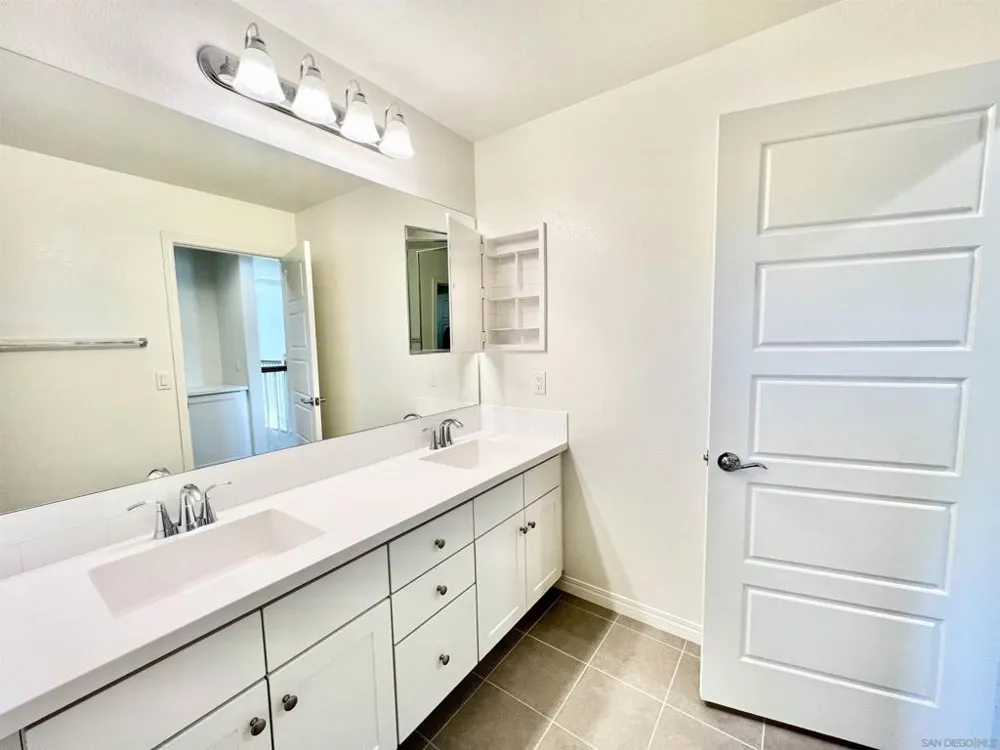 7260 Wembley San Diego, CA 92120