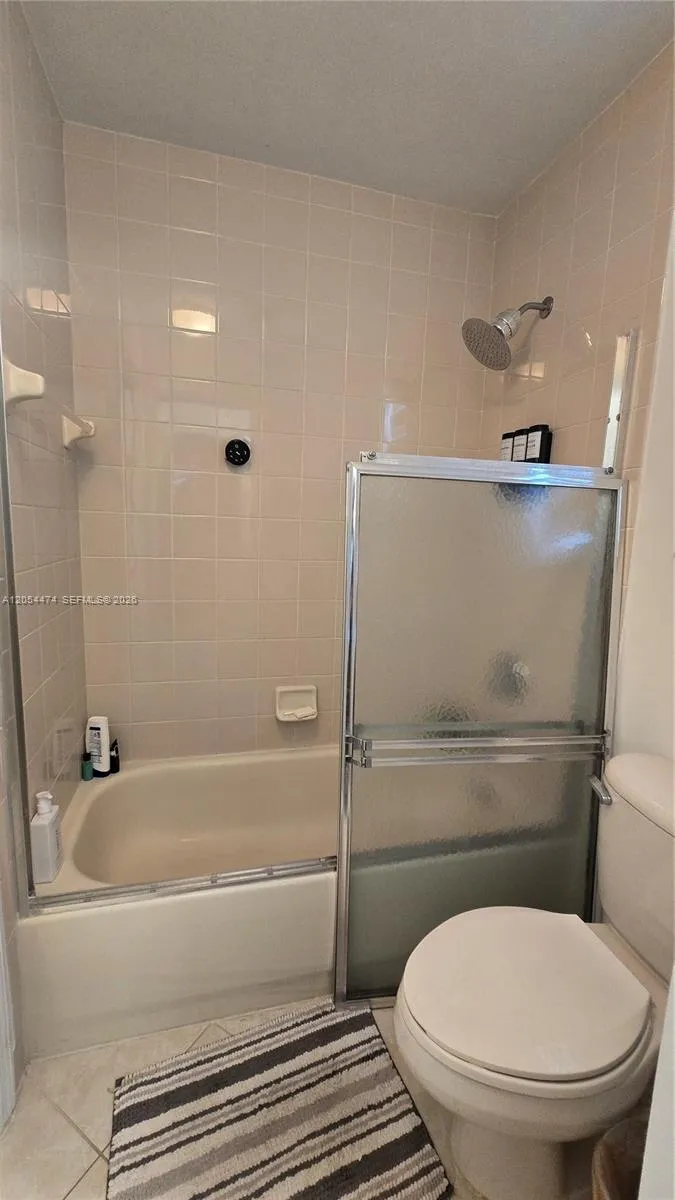 19179 S Gardenia Ave #0 Weston, FL 33332