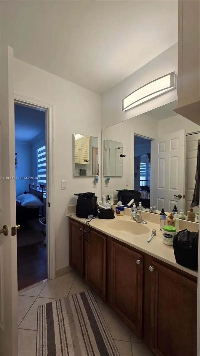 19179 S Gardenia Ave #0 Weston, FL 33332
