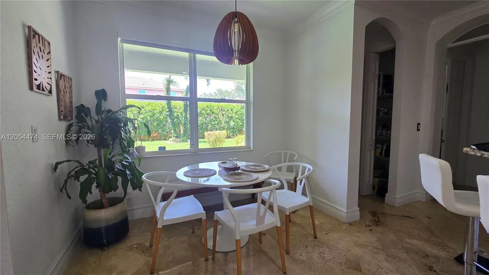 19179 S Gardenia Ave #0 Weston, FL 33332