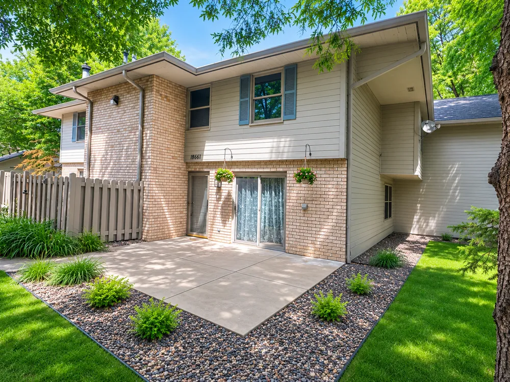 18661 Clear View Court Minnetonka, MN 55345