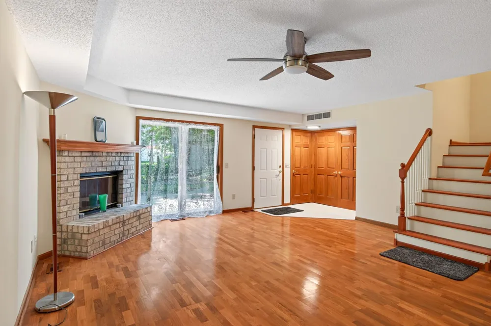 18661 Clear View Court Minnetonka, MN 55345