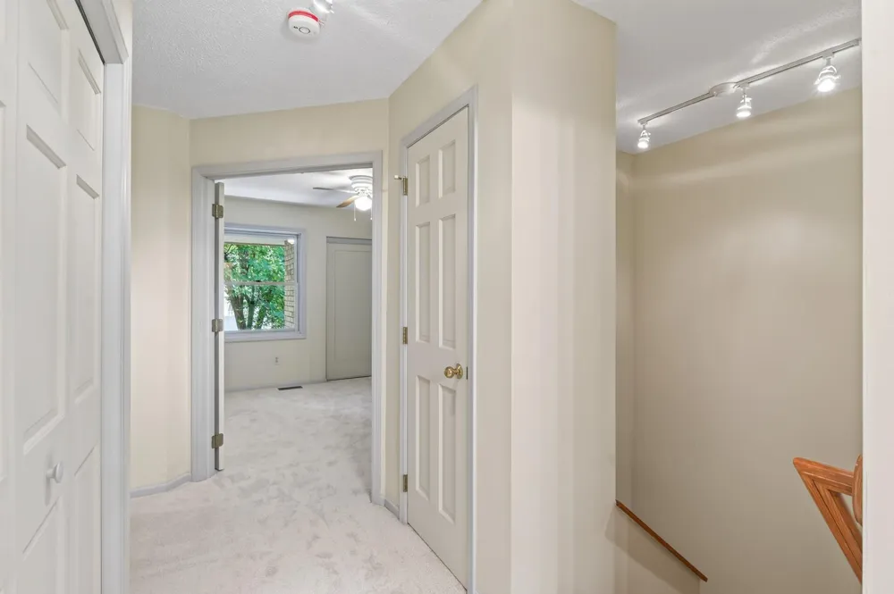 18661 Clear View Court Minnetonka, MN 55345