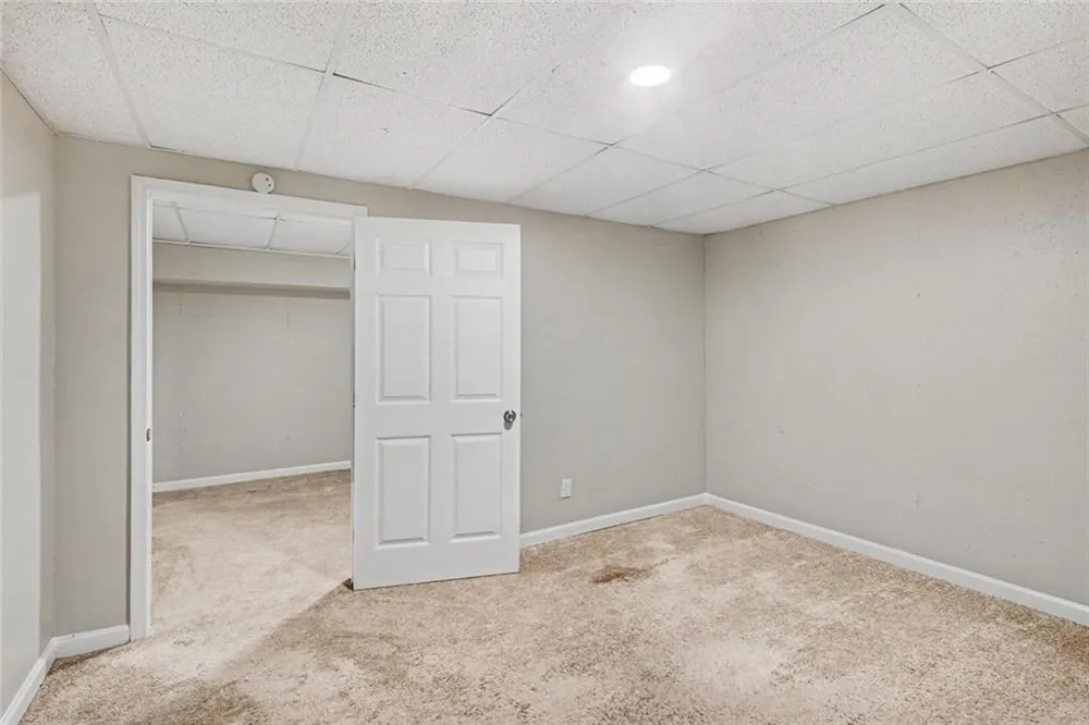 240 Spring Circle Senoia, GA 30276