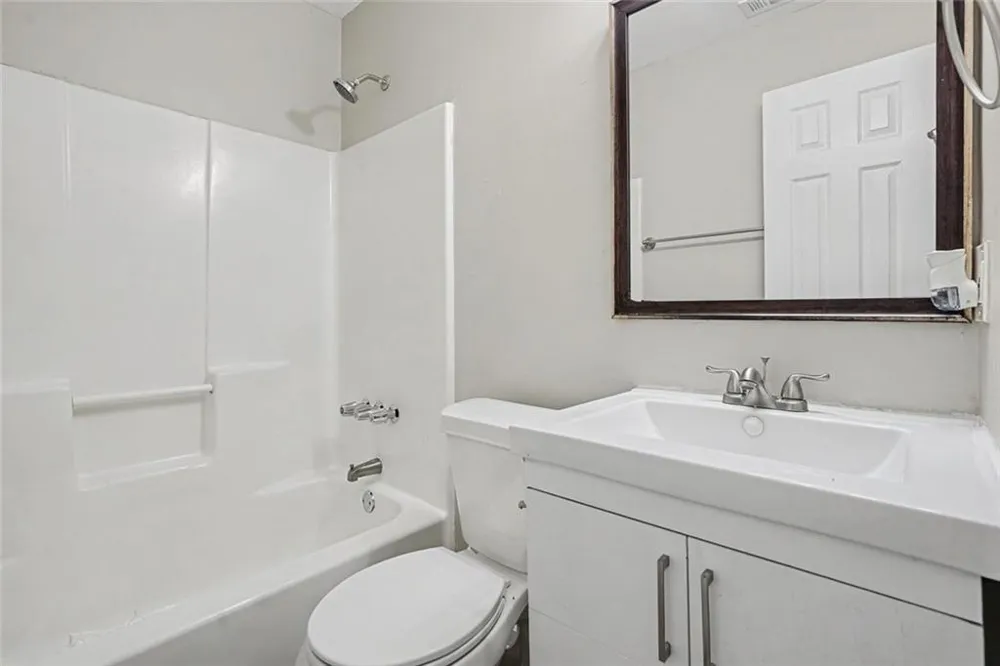 240 Spring Circle Senoia, GA 30276