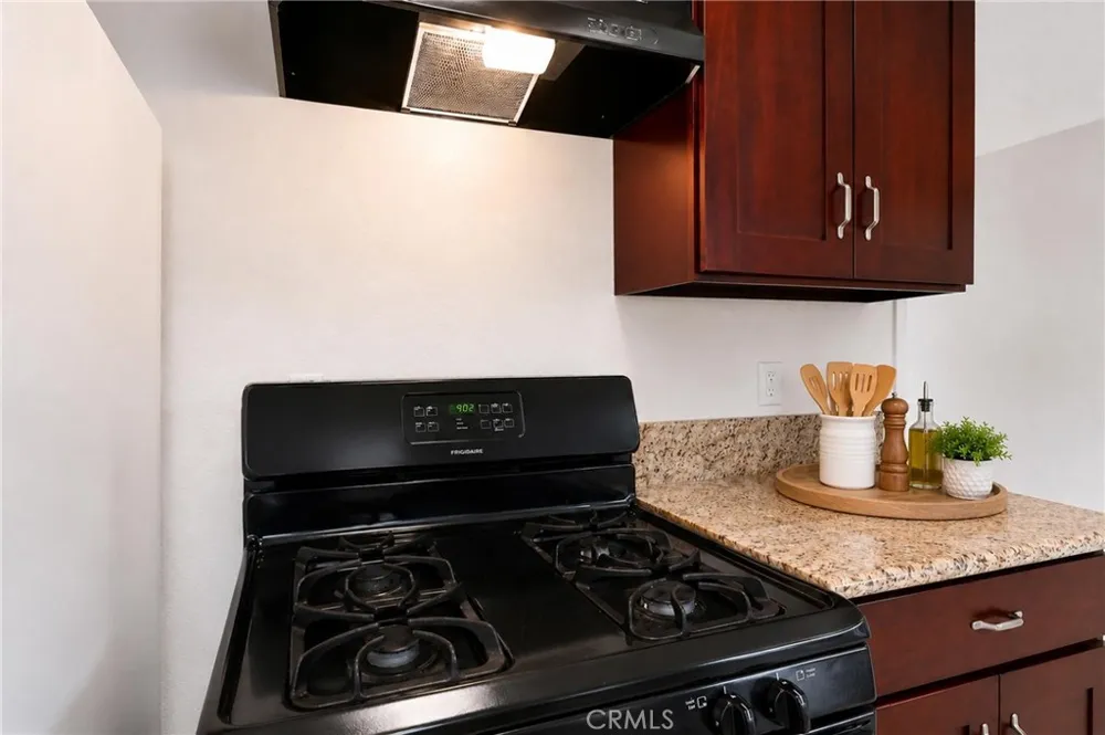 122 E Merrill Rialto, CA 92376