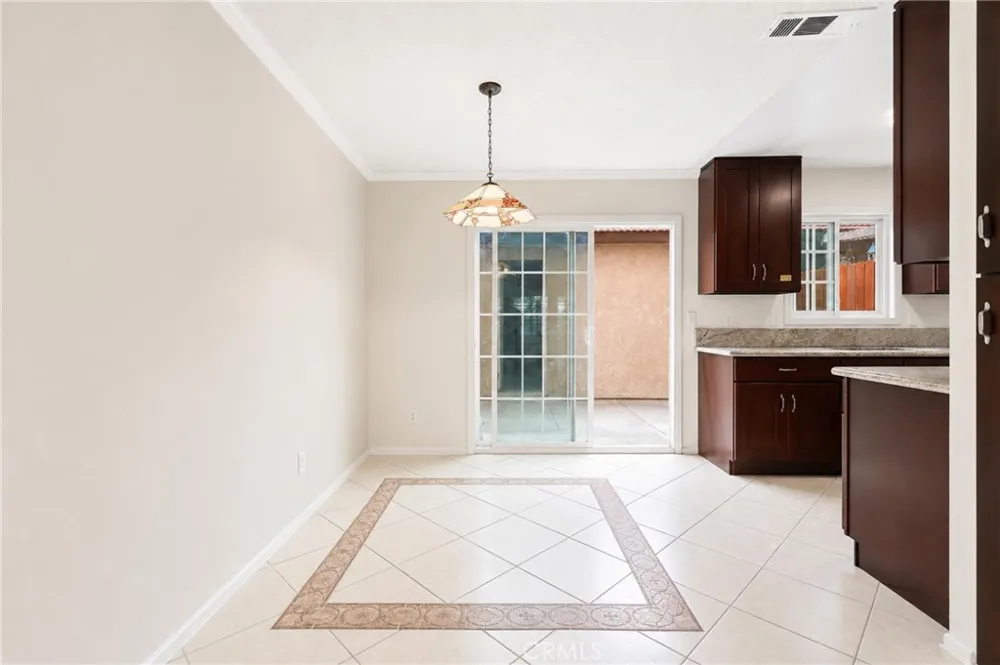 122 E Merrill Rialto, CA 92376