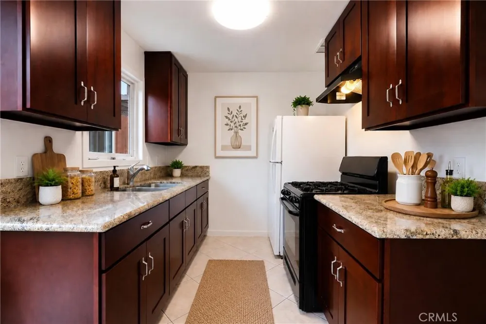 122 E Merrill Rialto, CA 92376