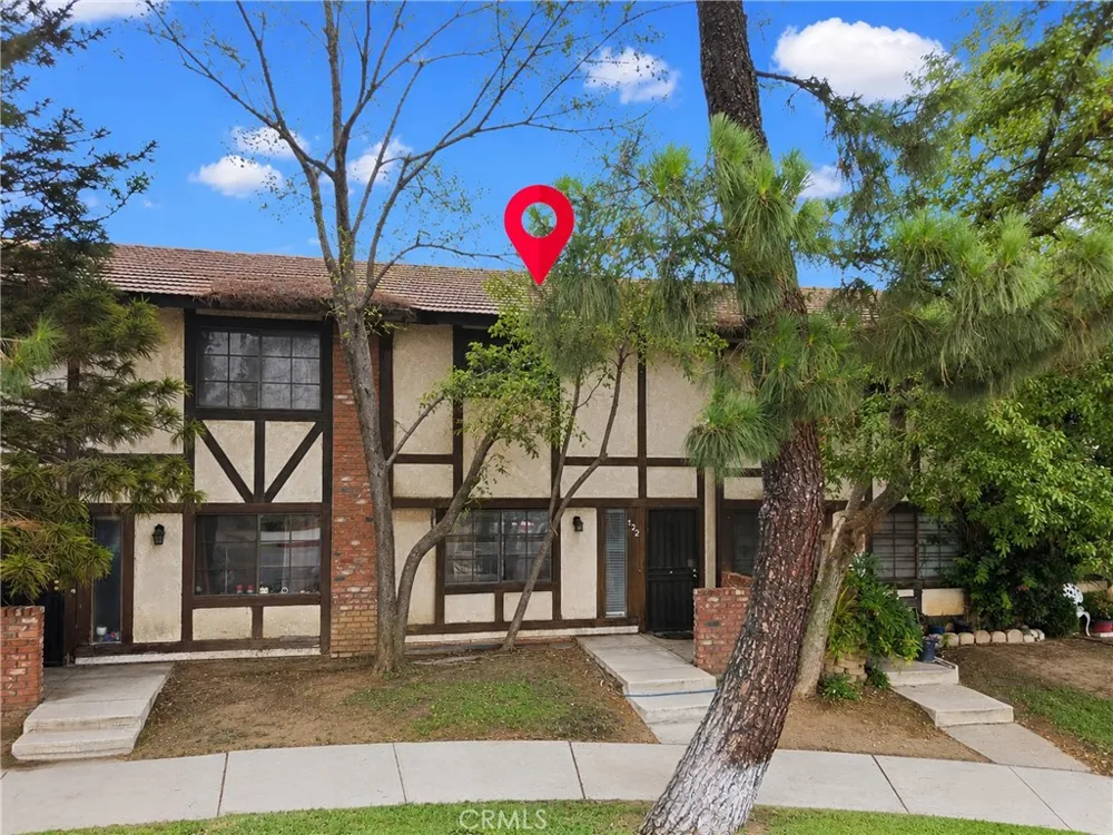 122 E Merrill Rialto, CA 92376