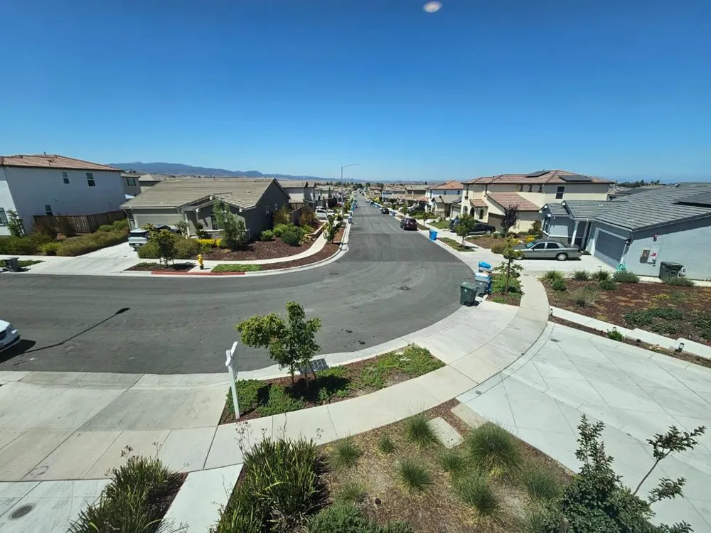 2130 Brighton Drive Hollister, CA 95023
