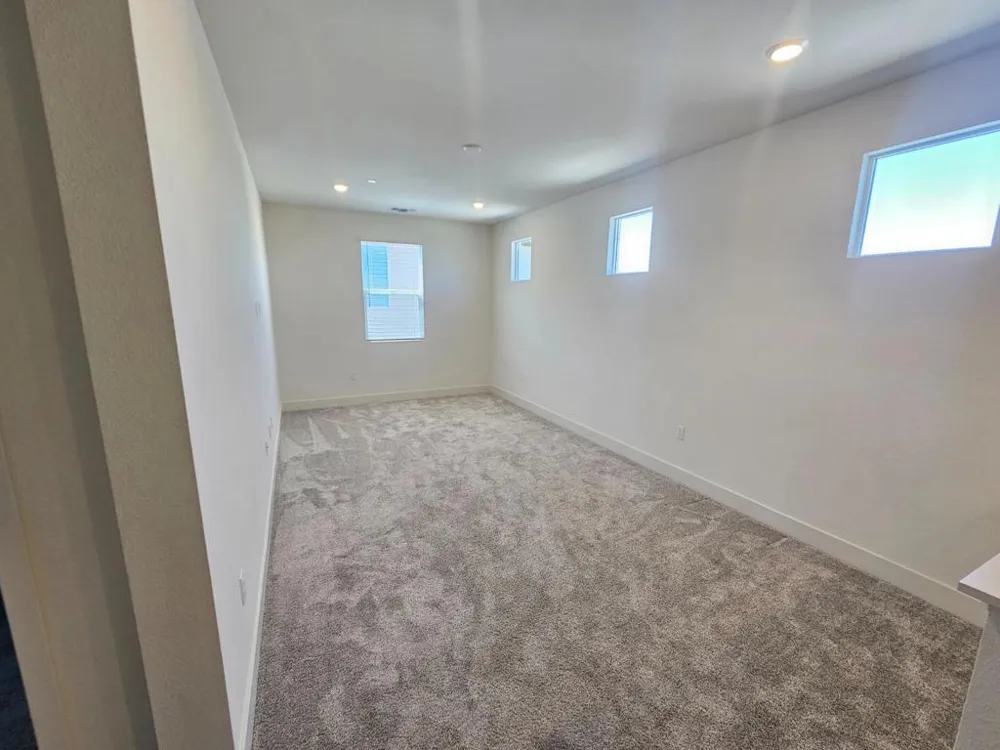 2130 Brighton Drive Hollister, CA 95023