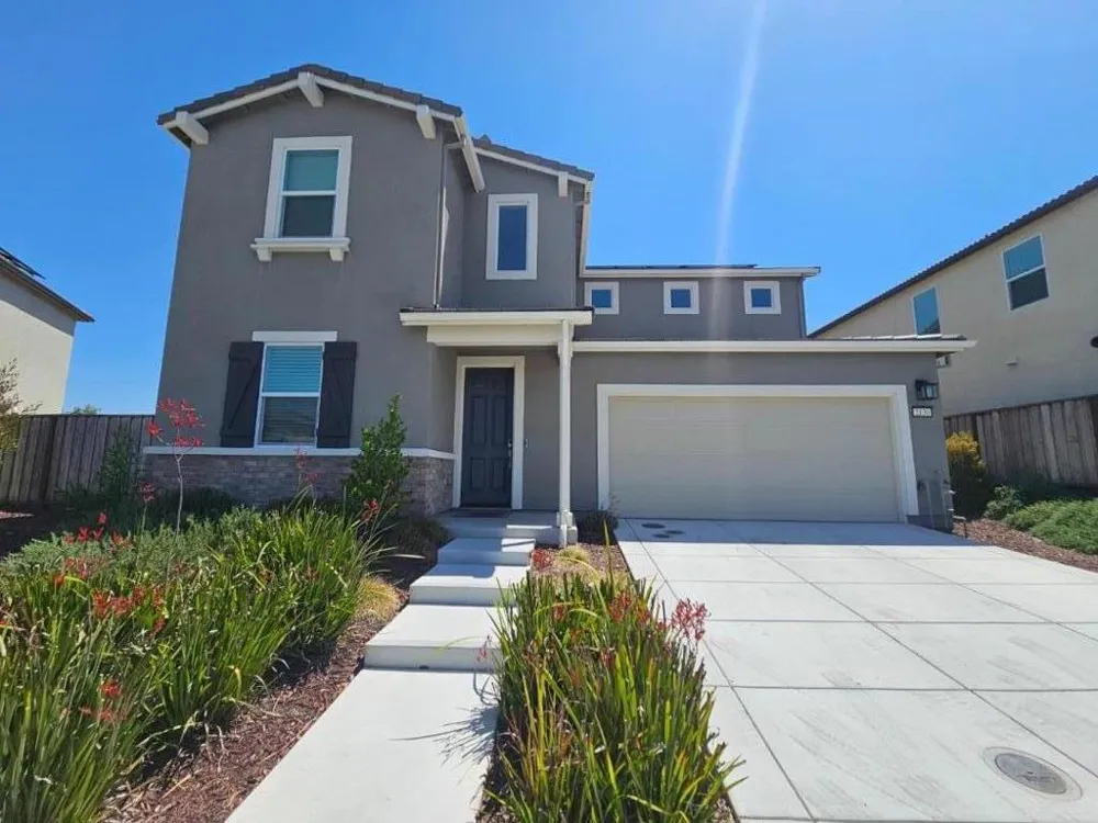 2130 Brighton Drive Hollister, CA 95023