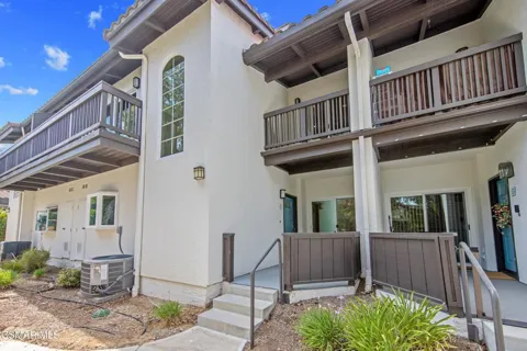 5530 Spanish Oak Lane #F