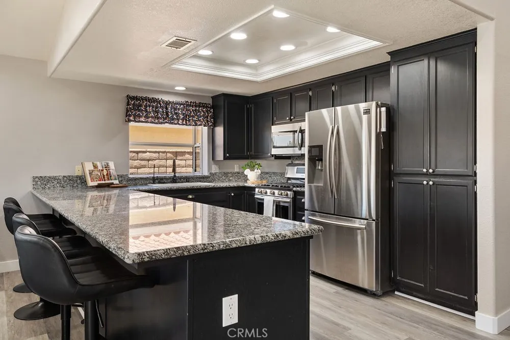 26249 Fleet Lane Helendale, CA 92342