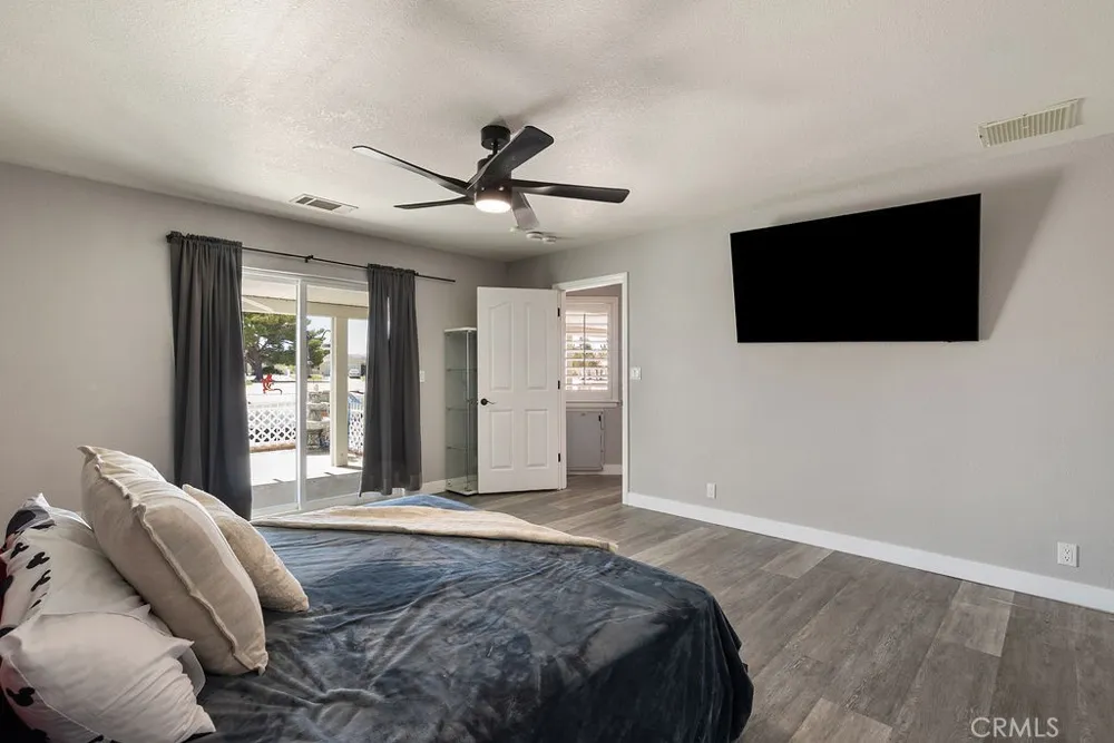 26249 Fleet Lane Helendale, CA 92342
