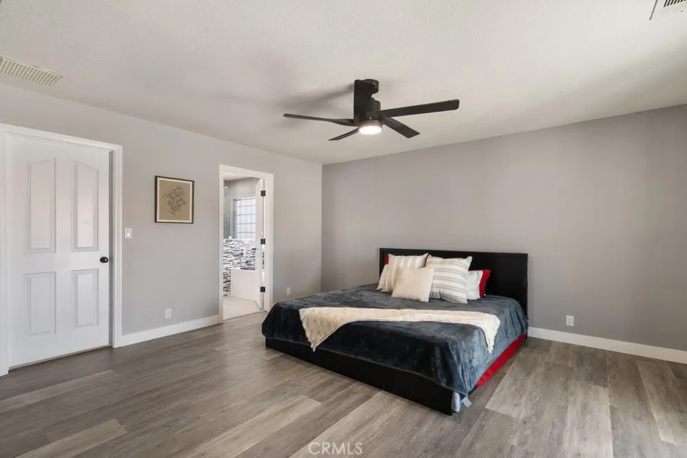 26249 Fleet Lane Helendale, CA 92342