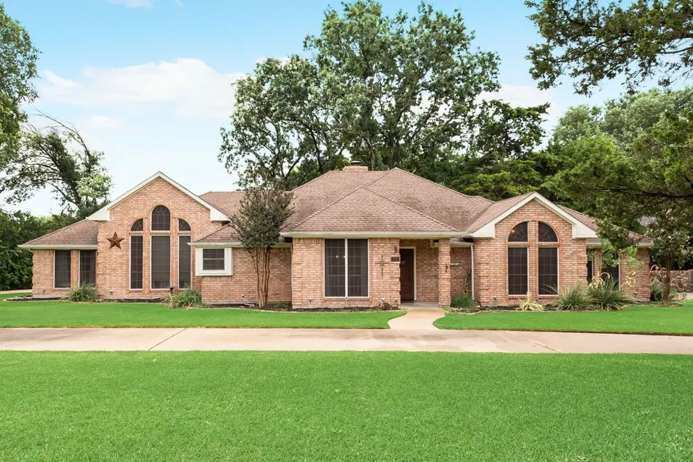 602 Creek View Circle Ovilla, TX 75154