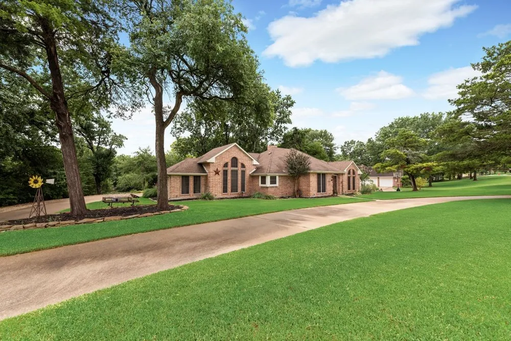 602 Creek View Circle Ovilla, TX 75154