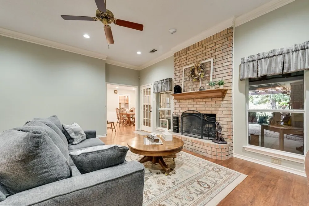 602 Creek View Circle Ovilla, TX 75154