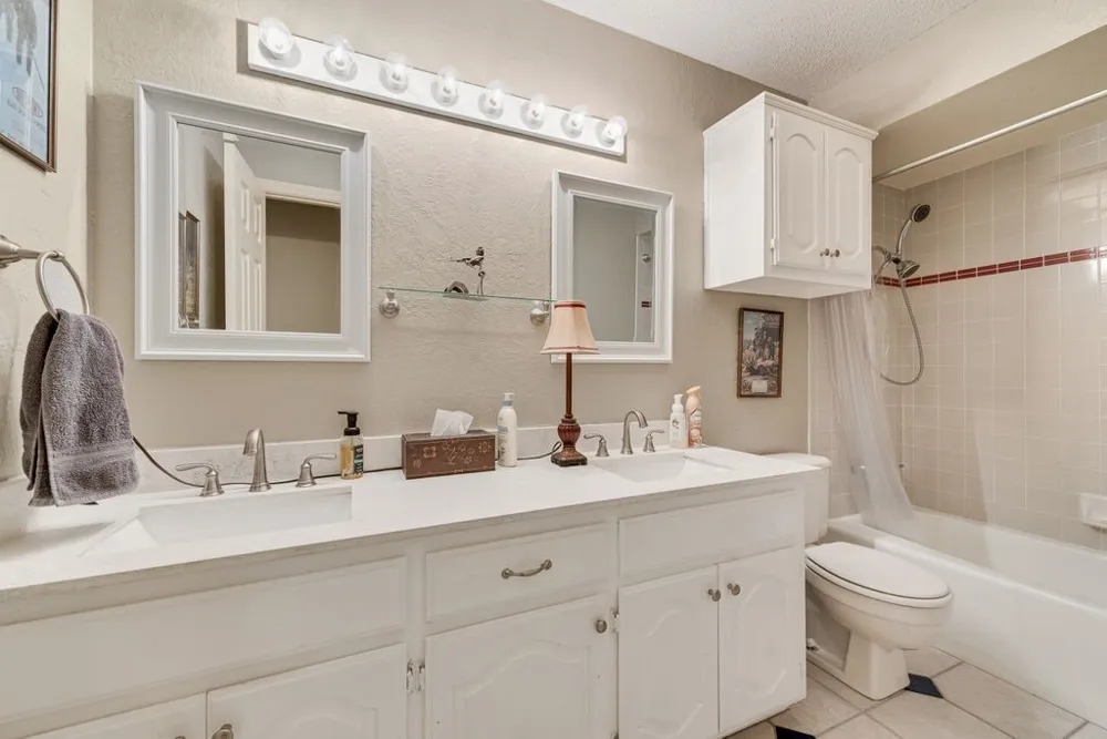 602 Creek View Circle Ovilla, TX 75154