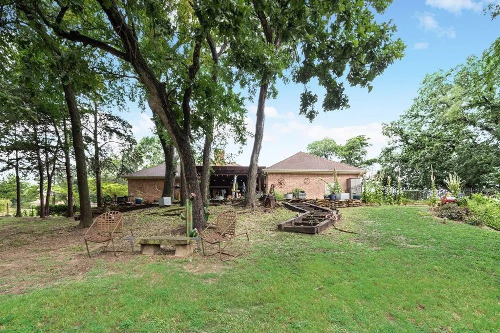 602 Creek View Circle Ovilla, TX 75154