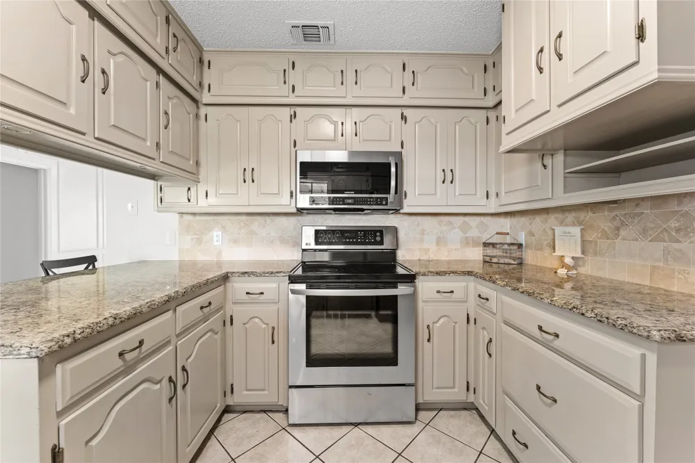 608 S Colorado Street Whitney, TX 76692