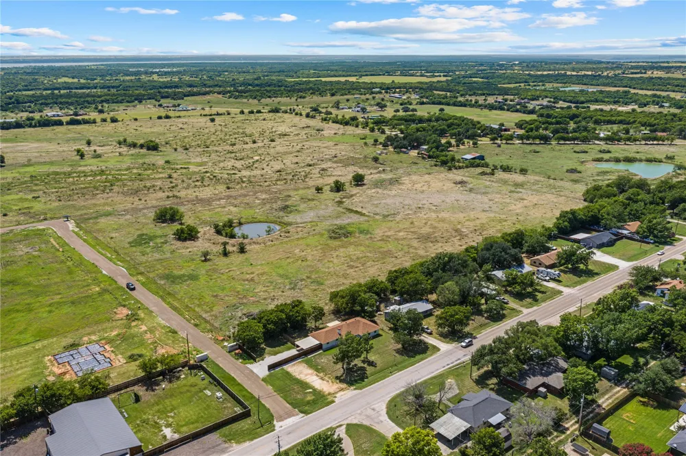 608 S Colorado Street Whitney, TX 76692