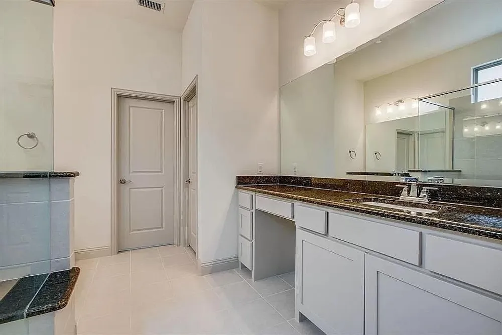 4678 Dozier Road Carrollton, TX 75010