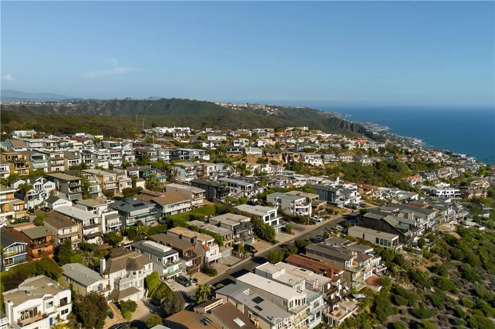 928 Quivera Street Laguna Beach, CA 92651