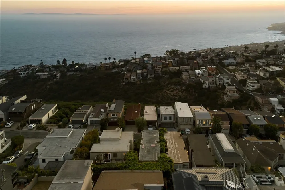 928 Quivera Street Laguna Beach, CA 92651