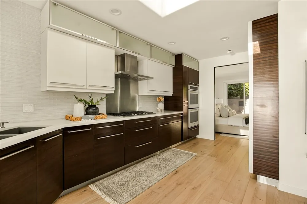 928 Quivera Street Laguna Beach, CA 92651