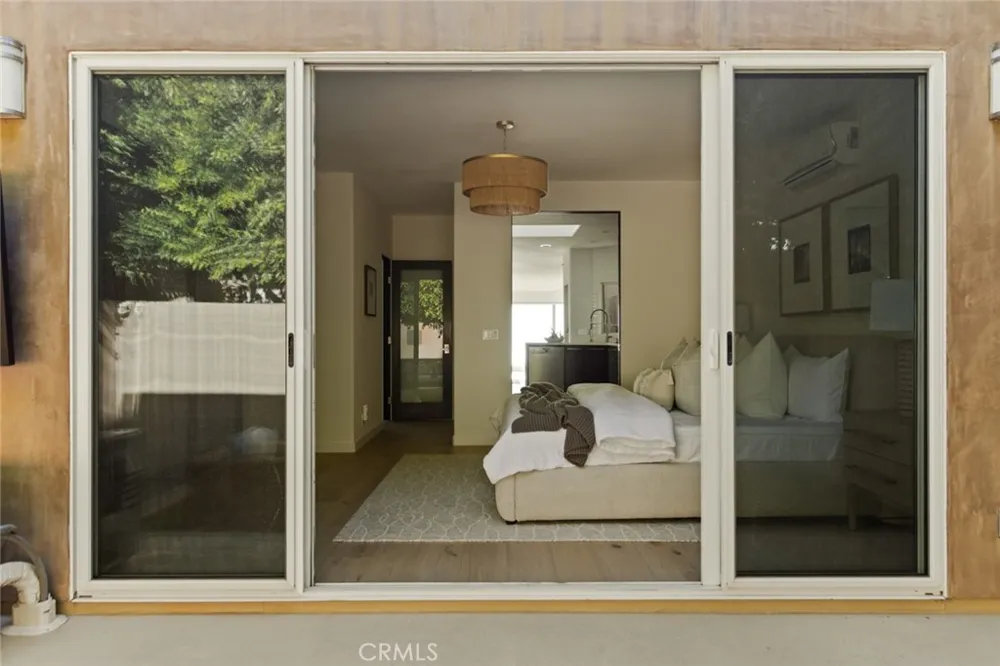 928 Quivera Street Laguna Beach, CA 92651