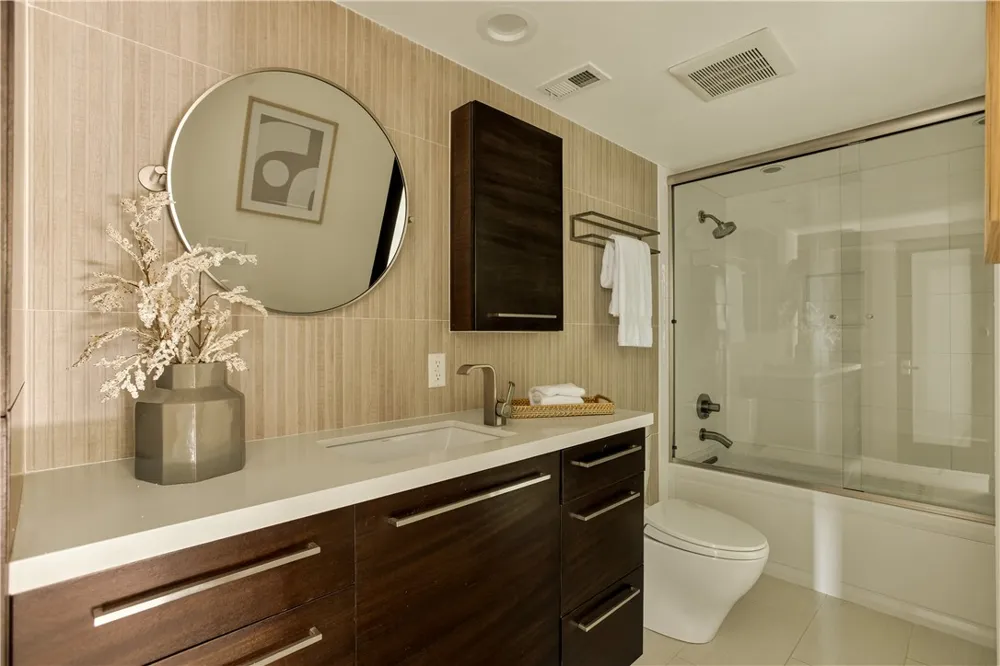 928 Quivera Street Laguna Beach, CA 92651