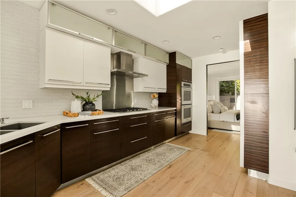 928 Quivera Street Laguna Beach, CA 92651