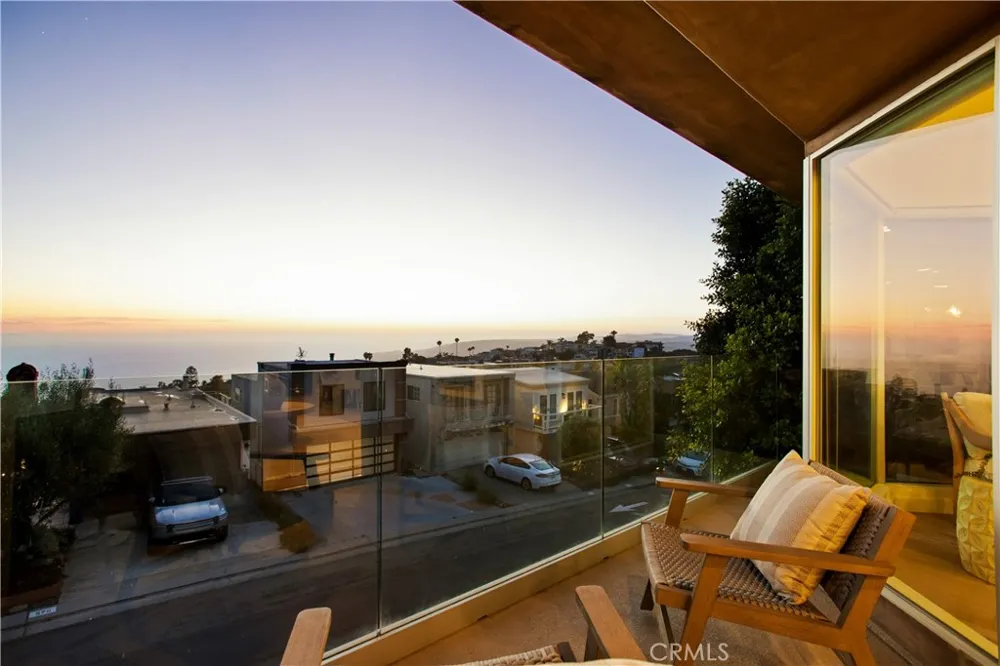 928 Quivera Street Laguna Beach, CA 92651