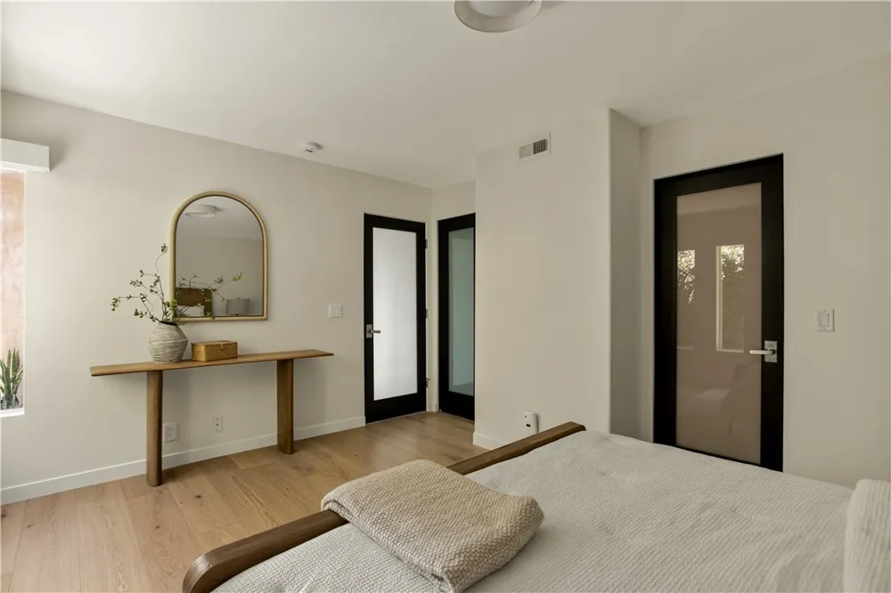 928 Quivera Street Laguna Beach, CA 92651